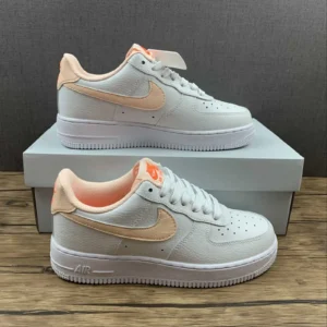 AF1-Crimson-Tint-1.webp AF1 Crimson Tint