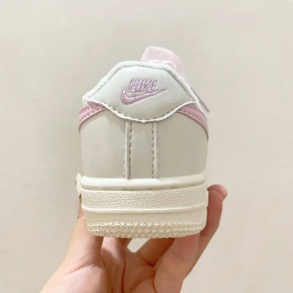 AF1-Kids-Pink-Logo-4.webp AF1 Kids Pink Logo