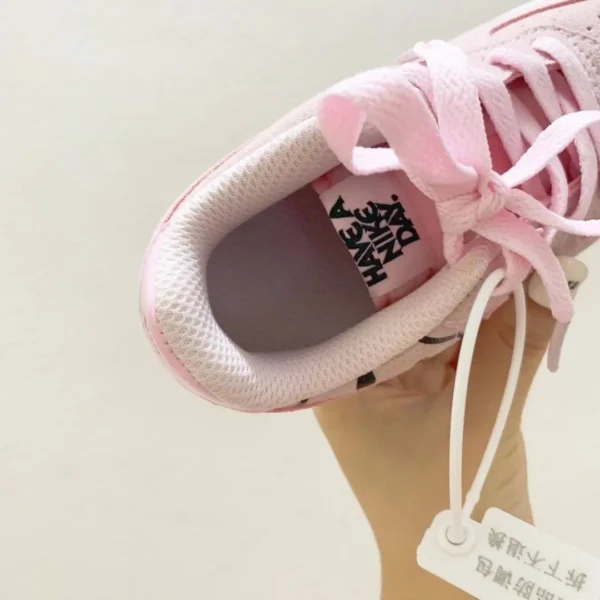 AF1-Kids-Pink-Smile-4.webp AF1 Kids Pink Smile