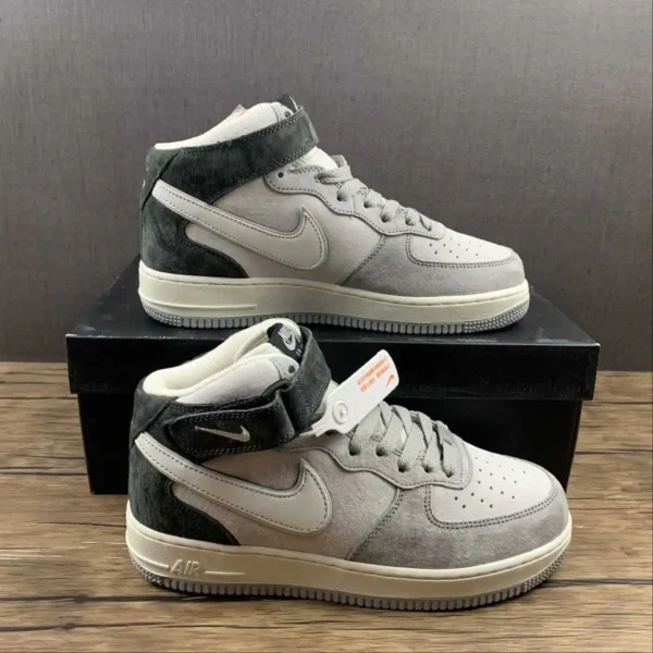 AF1-Mid-07-Rice-1.webp AF1 Mid ’07 Rice