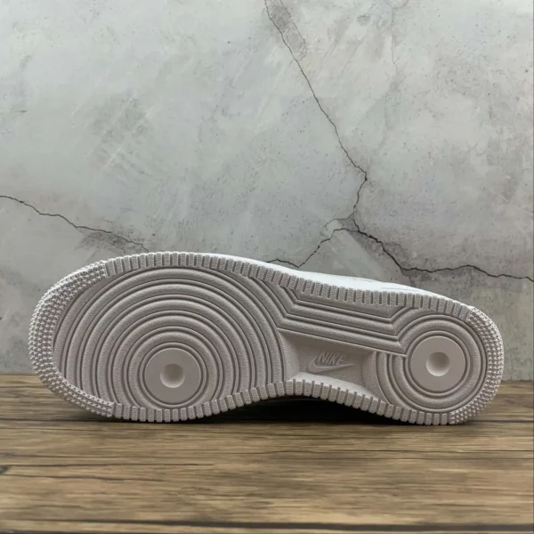 AF1-White-Classic-2.webp AF1 White Classic