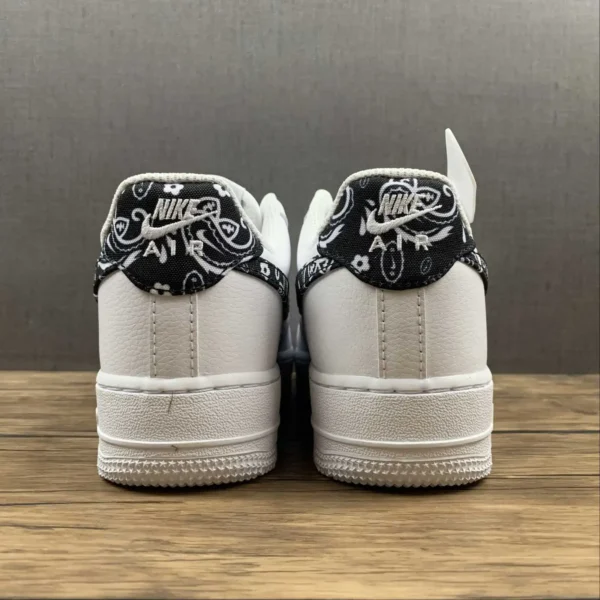 AF1-White-Exclusive-3.webp AF1 White Exclusive