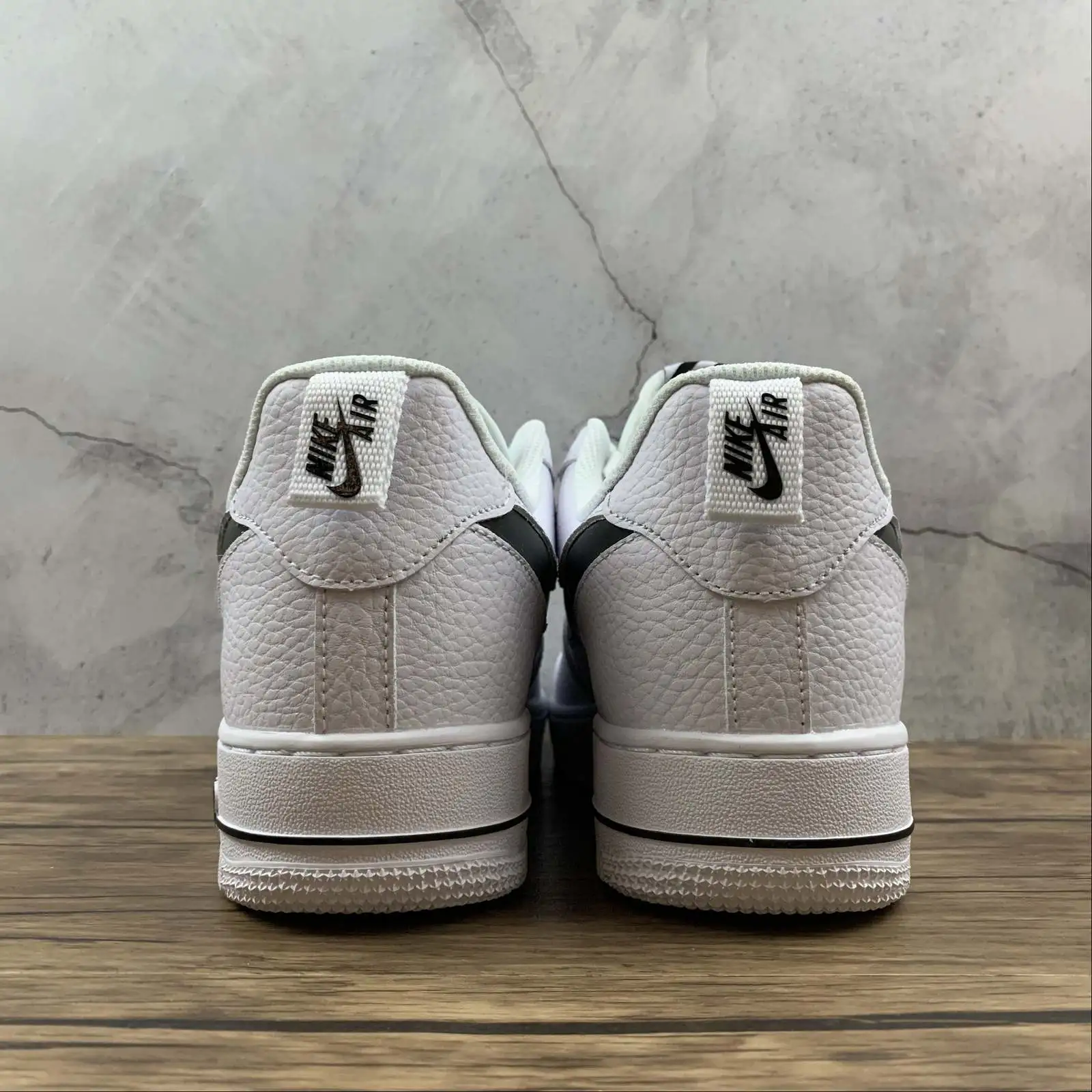 AF1 White Black - Imagen 3