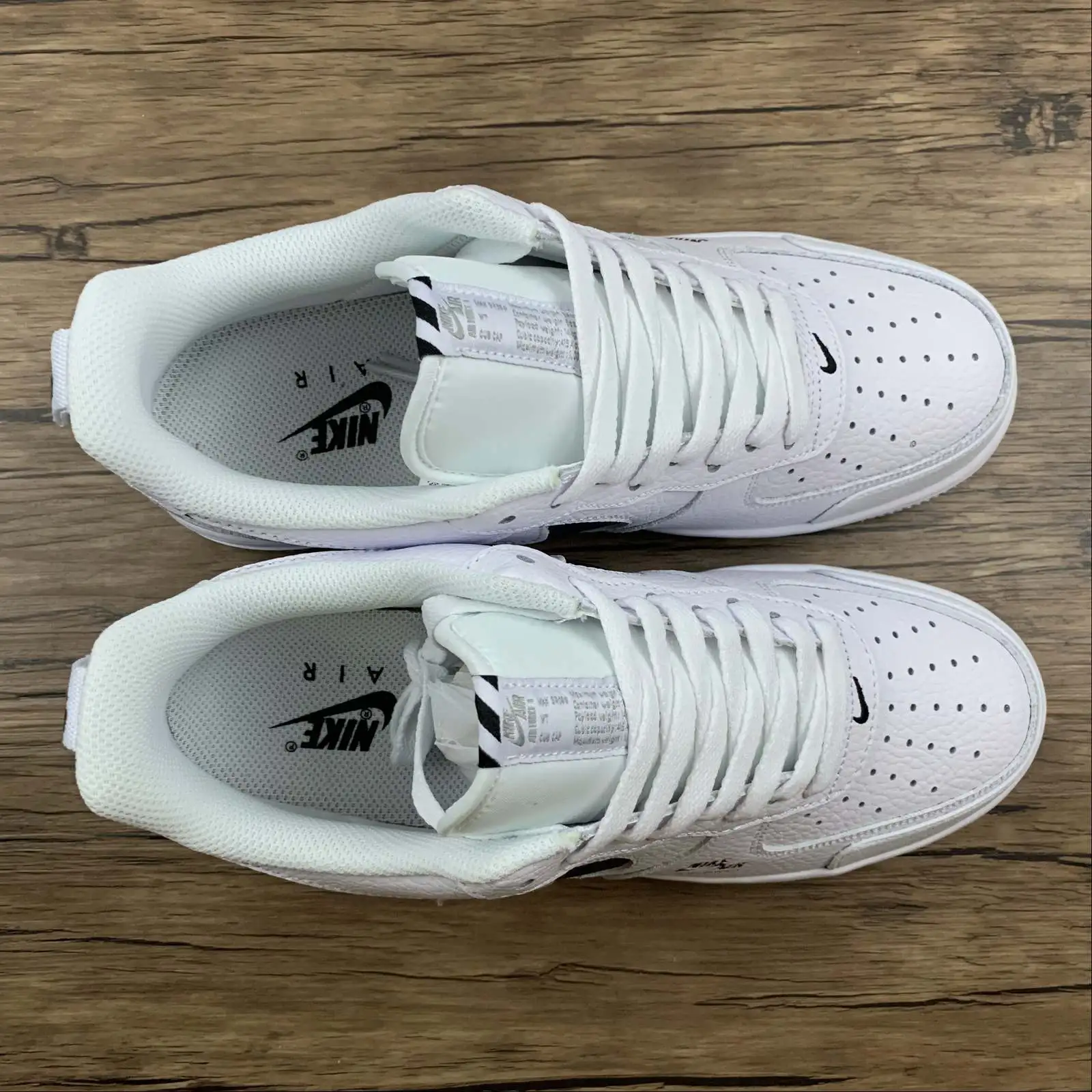 AF1 White Black - Imagen 4