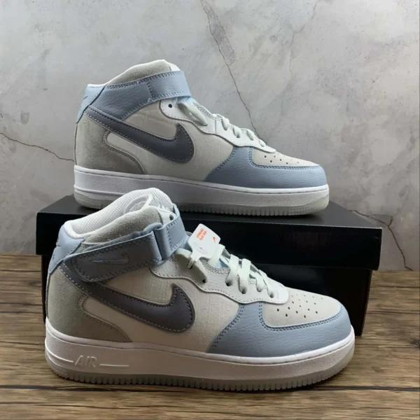 AF1’07 Mid LT Blue