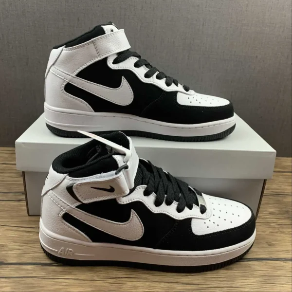 AF107-Mid-White-_-Black-1-1.webp AF1’07 Mid White & Black
