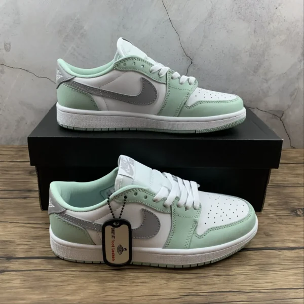 AJ-1-Leather-Low-3.webp AJ 1 Leather Low