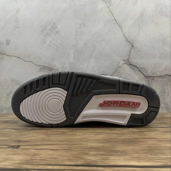 AJ-3-Silver-Sport-2.webp AJ 3 Silver Sport