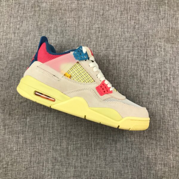 AJ 4 SP Beige