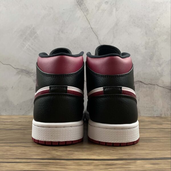 AJ1-Black-Violet-4.jpg AJ1 Black Violet