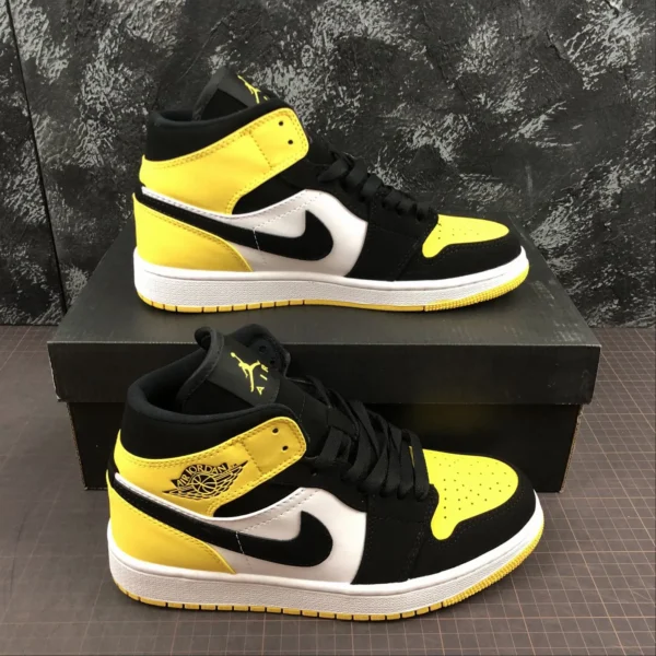 AJ1-Black-Yellow-1-1.webp AJ1 Black Yellow