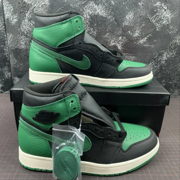 AJ1-Green-Black-1-1.webp AJ1 Green Black