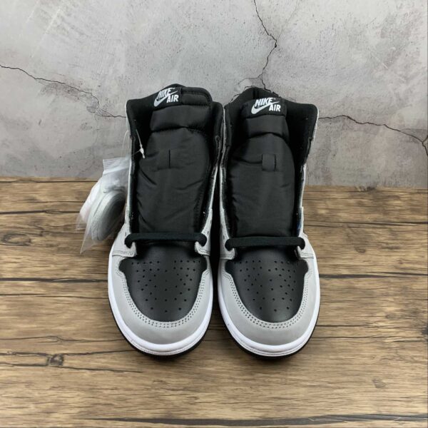 AJ1 Grey Pearl Black