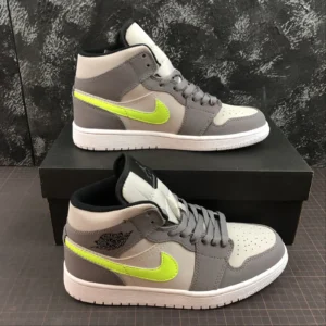 AJ1-Grey-Volt-1-1.webp AJ1 Grey Volt