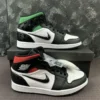 AJ1 Mid SE Q54