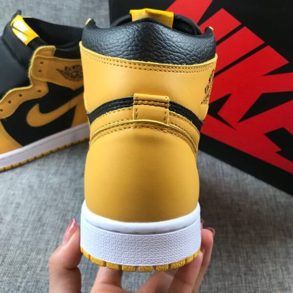 AJ1 Mustard Black