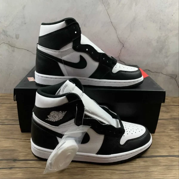 AJ1 Panda