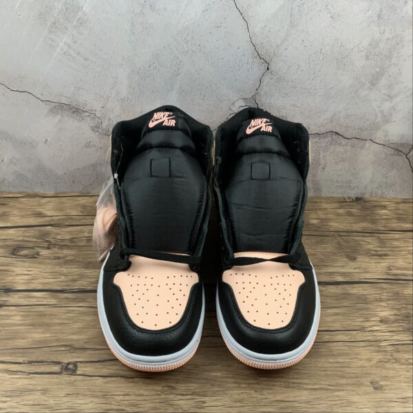 AJ1 Pink Black OG