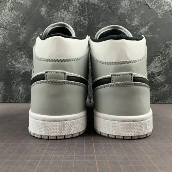 AJ1 Smoke Grey
