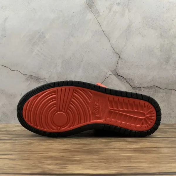 AJ1 Zoom Red Golden