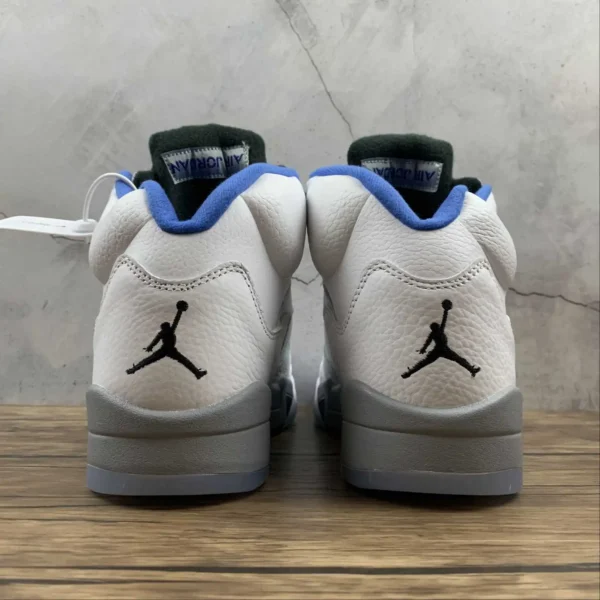 AJ5-Hyper-Royal-2.webp AJ5 Hyper Royal