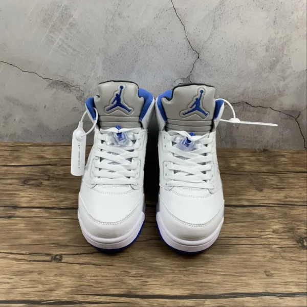 AJ5-Hyper-Royal-3.webp AJ5 Hyper Royal