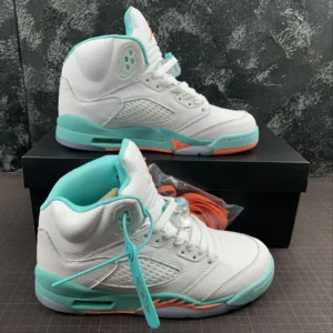 AJ5-Light-Aqua-1-1.webp AJ5 Light Aqua
