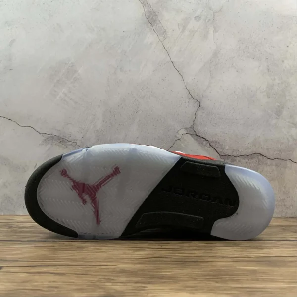 AJ5-Red-Intesive-4.webp AJ5 Red Intesive