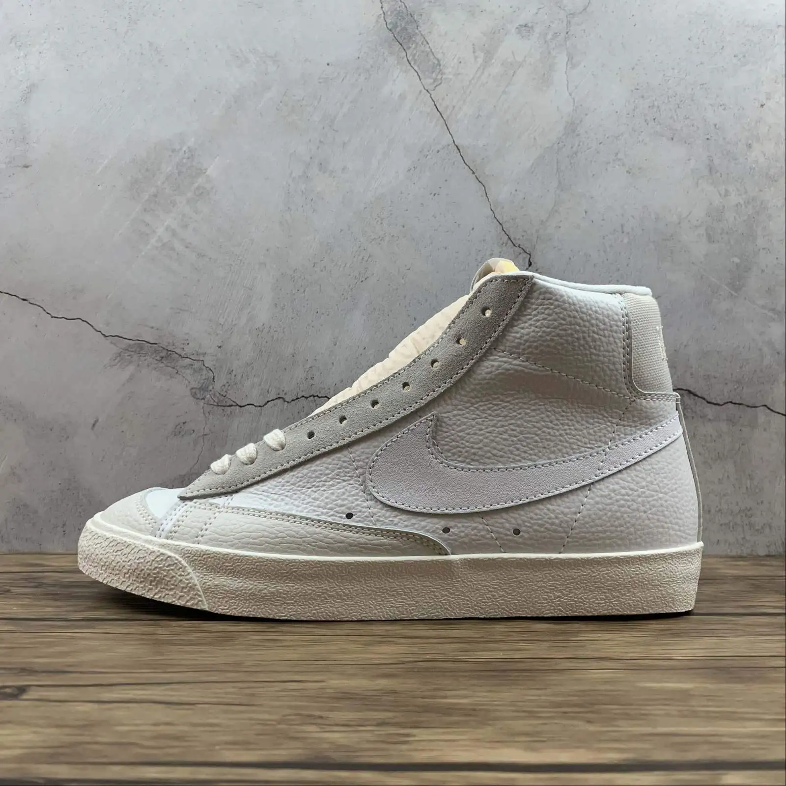 Blazer Classic White - Imagen 3