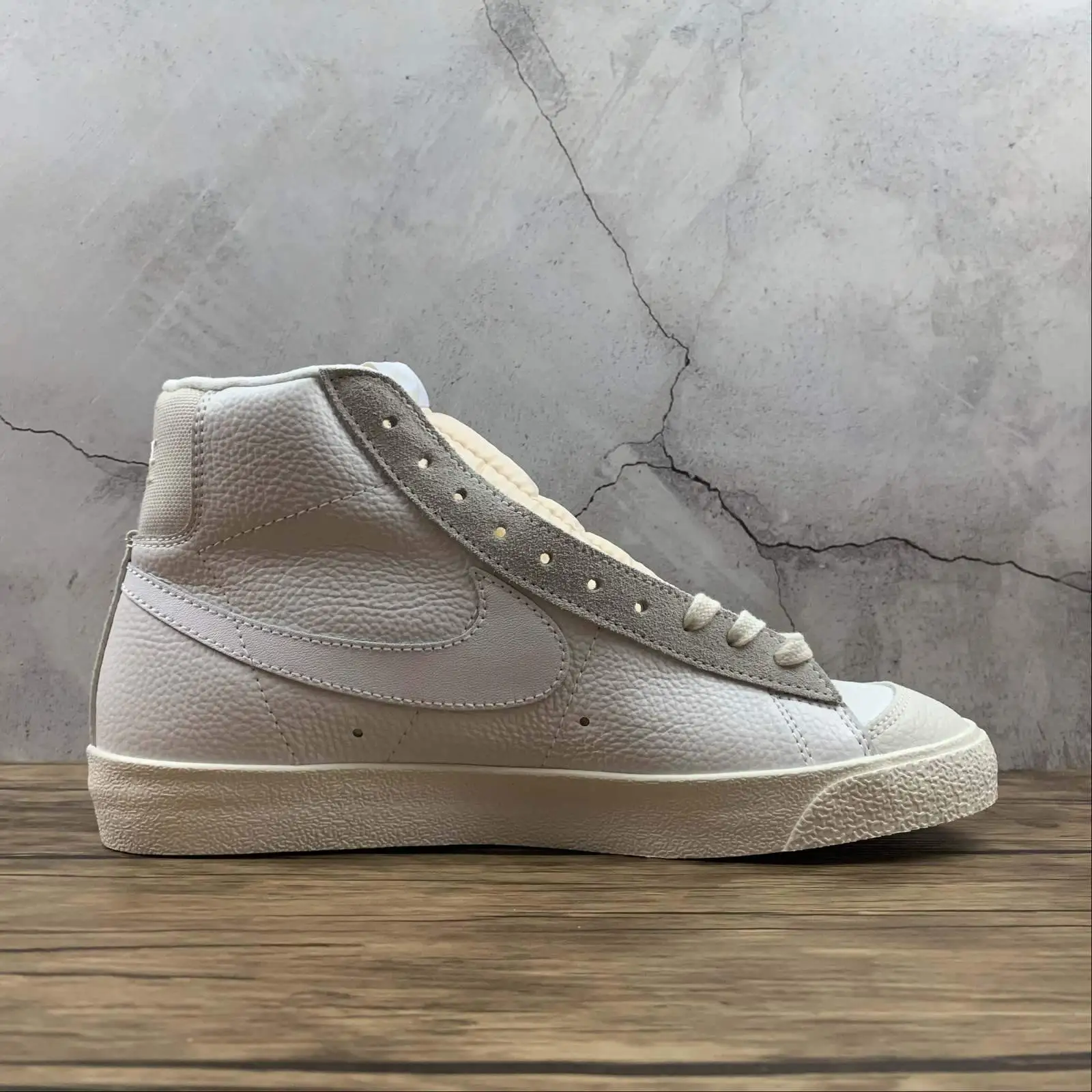 Blazer Classic White - Imagen 4