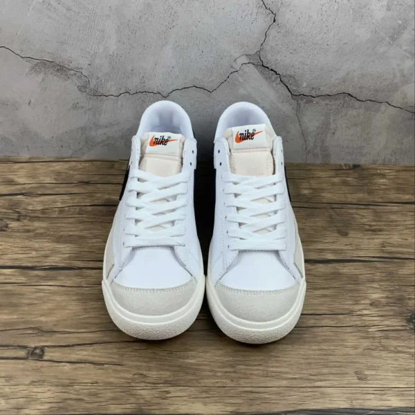 Blazer Low Basic