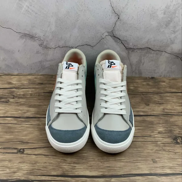 Blazer-Low-Orange-Logo-3.webp Blazer Low Orange Logo