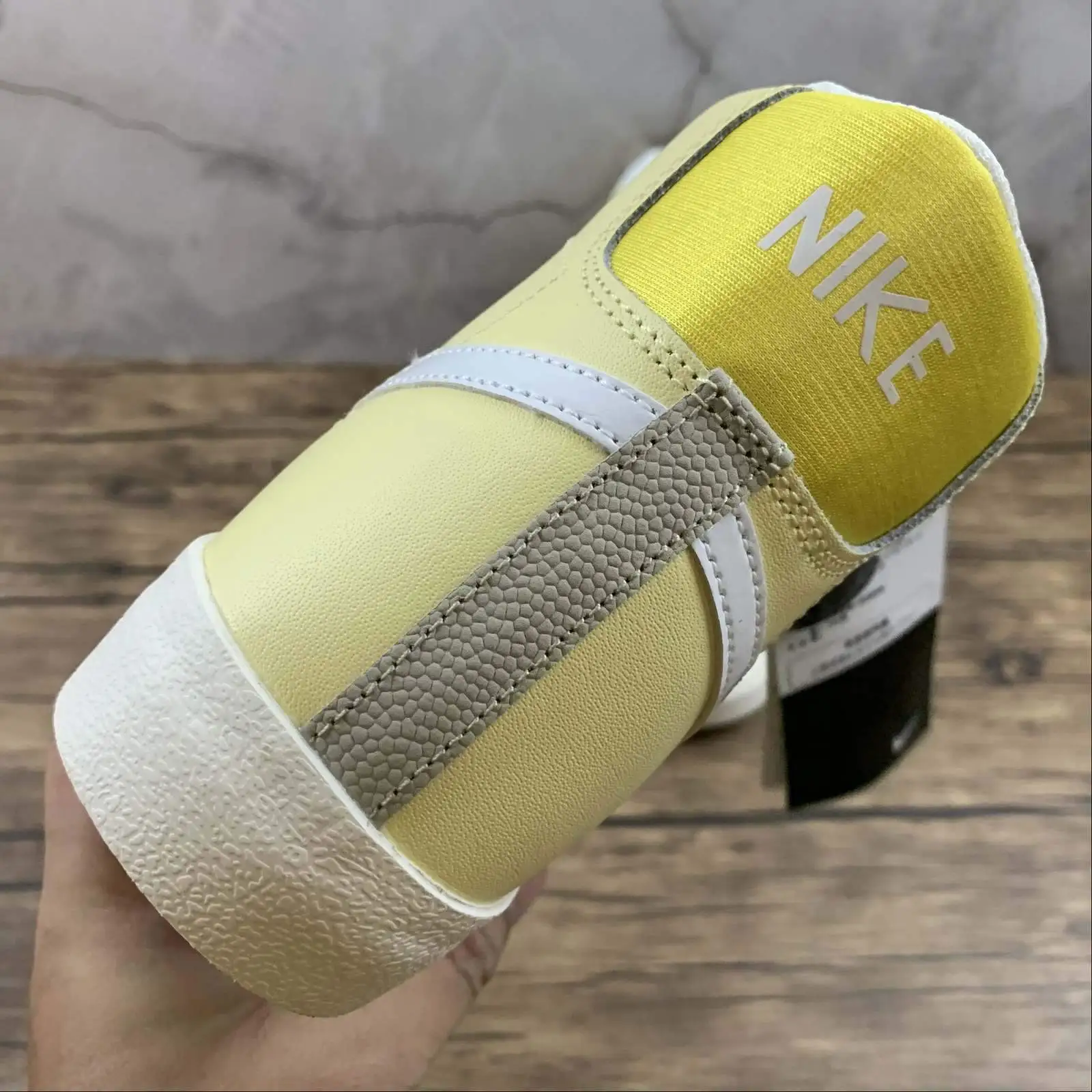 Blazer Yellow Classic - Imagen 10