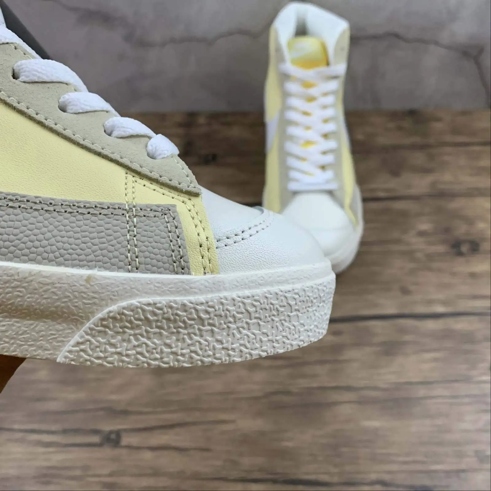 Blazer Yellow Classic - Imagen 6