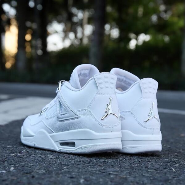 Jordan-4-original-box-true-standard-imitation-white-3-2.jpeg AJ4 white
