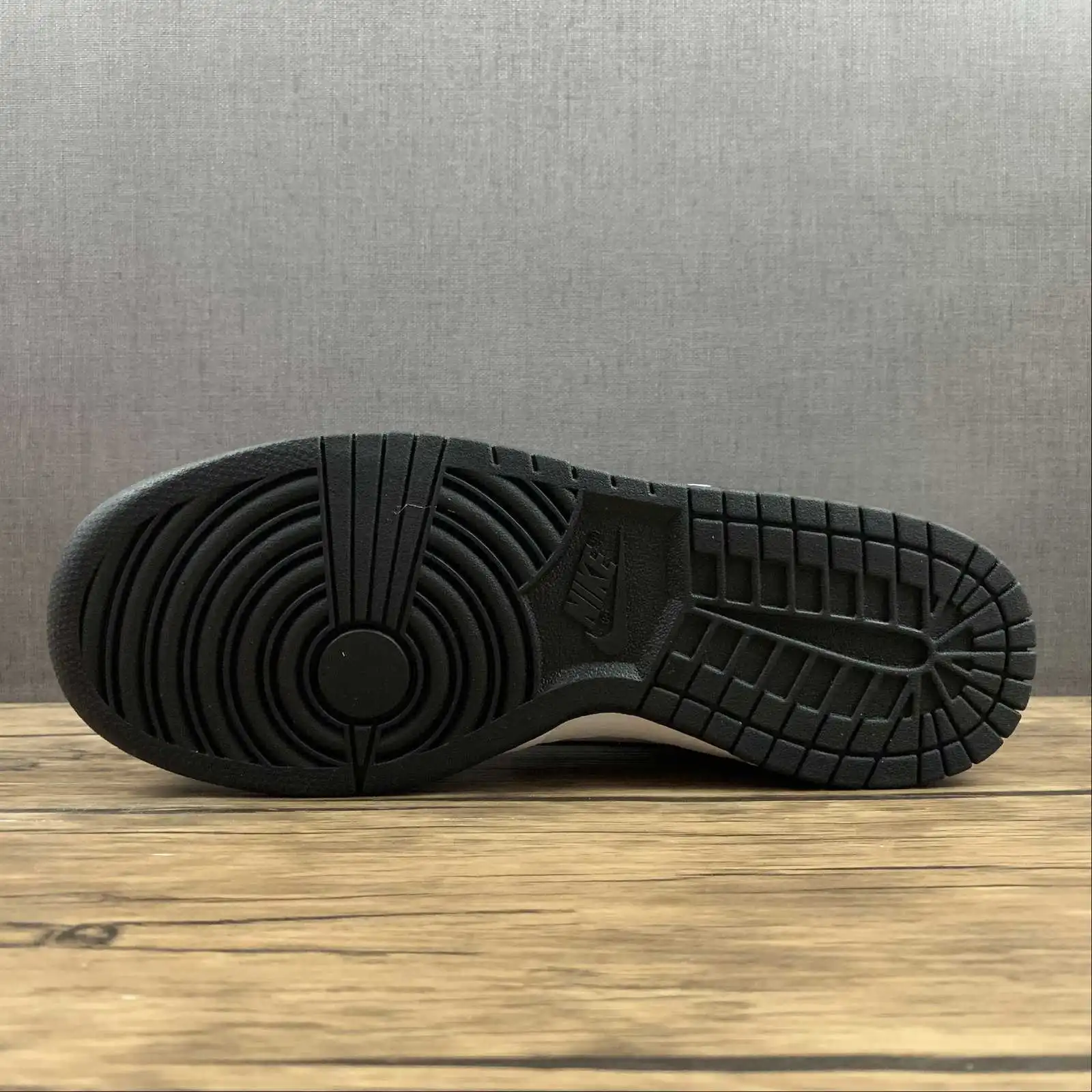 NK Dunk Black & White - Imagen 2