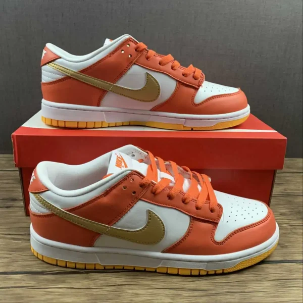 NK-Dunk-Orange-_-White-Gold-1-1.webp NK Dunk Orange & White-Gold
