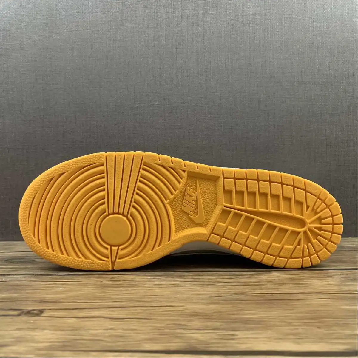 NK Dunk Orange & White-Gold - Imagen 2