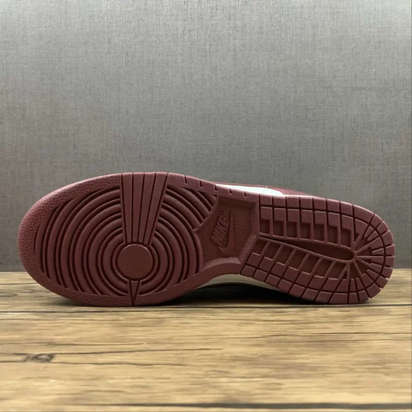 NK-Dunk-Sail-_-Dark-Breetroot-Cashmere-2.webp NK Dunk Sail & Dark Breetroot-Cashmere