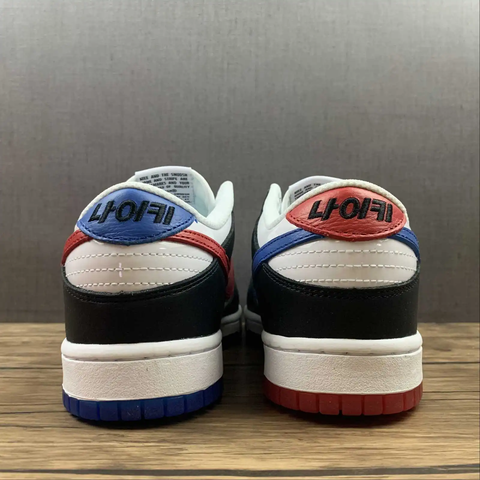 NK Dunk White, Black and Red - Imagen 4