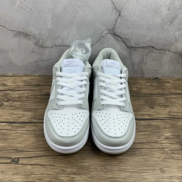 NK-Dunk-White-_-French-Grey-3.webp NK Dunk White and French Grey