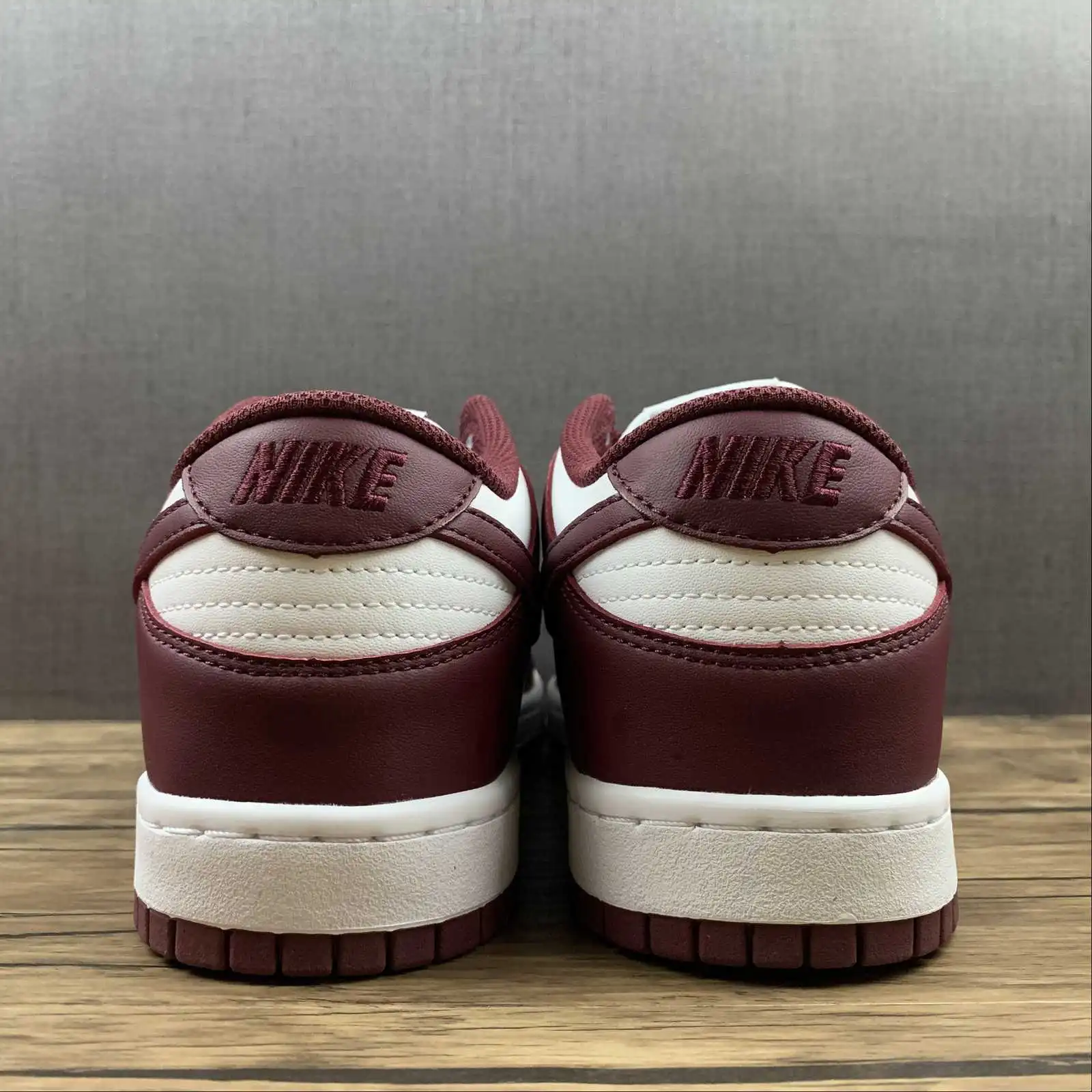 NK Dunk White and Wine Red - Imagen 4