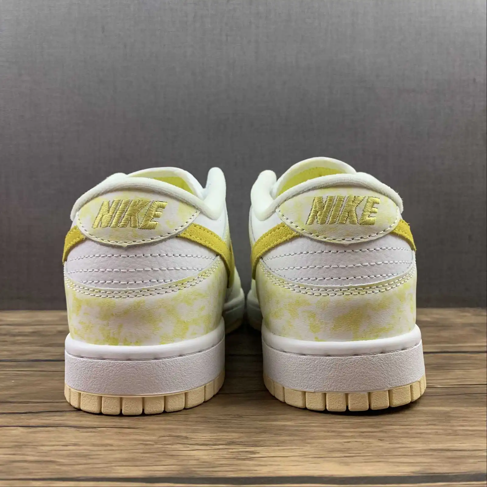 NK Dunk Yellow Strike - Imagen 4