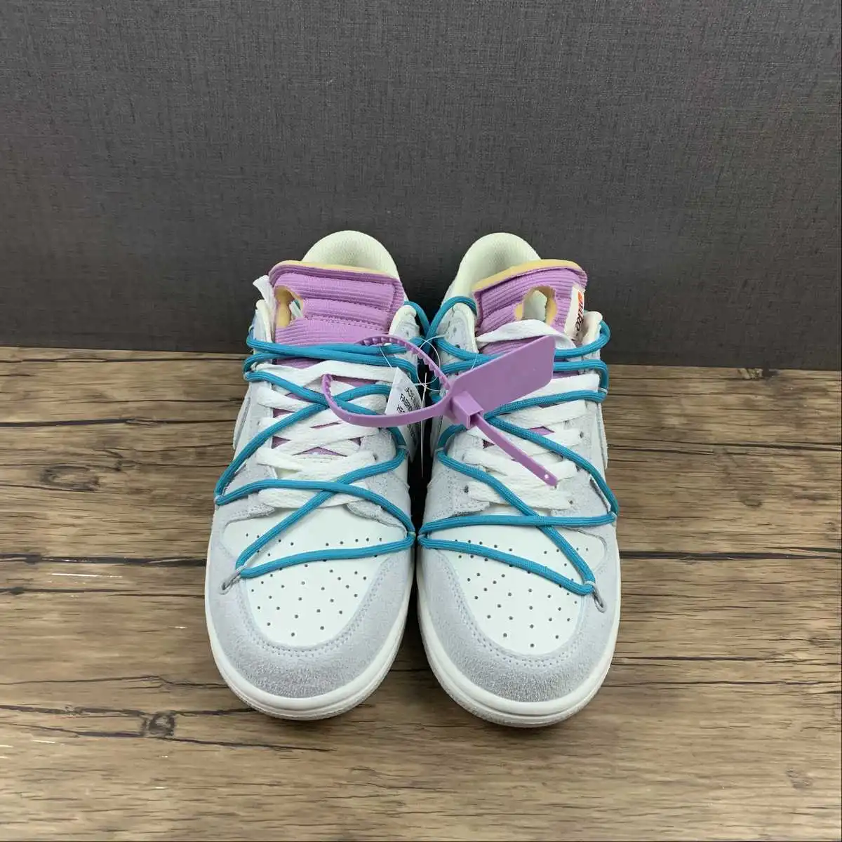 NK SB Dunk Grey and White - Imagen 3