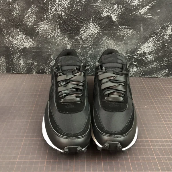 SACAI-It-Waffle-Black-3.webp SACAI It Waffle Black