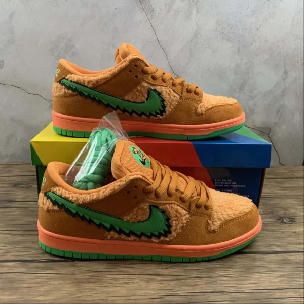 SB-Dunk-QS-Orange-1.webp SB Dunk QS Orange