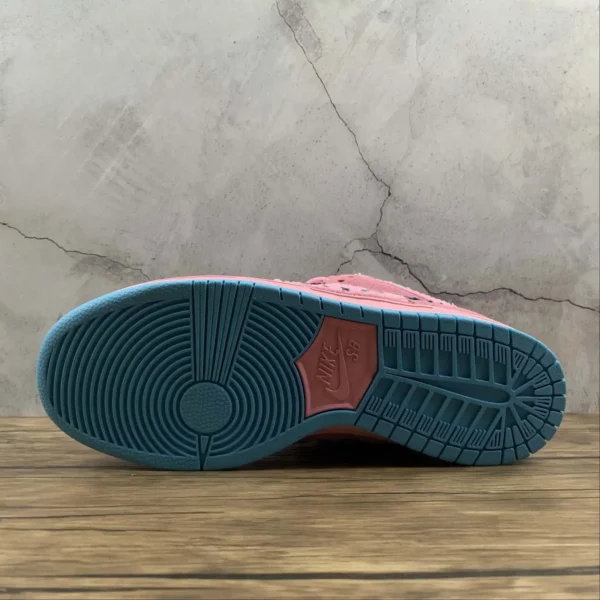 SB-Dunk-QS-Pink-2.webp SB Dunk QS Pink