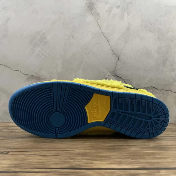 SB-Dunk-QS-Yellow-2.webp SB Dunk QS Yellow
