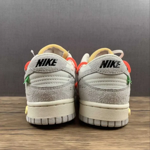 SB-Dunk-Sail-_-Neutral-Grey-4.webp SB Dunk Sail and Neutral Grey