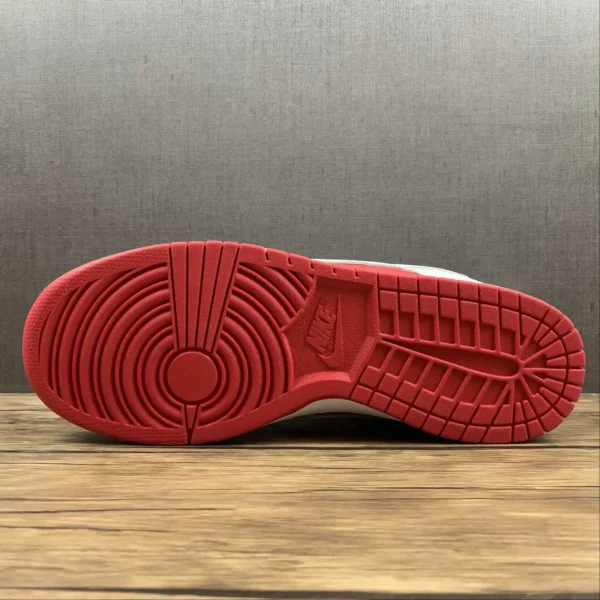 SB-Dunk-University-Red-2.webp SB Dunk University Red